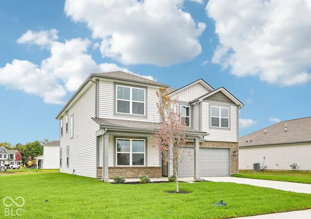 Photo 2 of Single family home for sale at 6805 Levant Ln, Indianapolis, IN 46221 | MLS# 22114341 | Listing updated on 2026-10-06