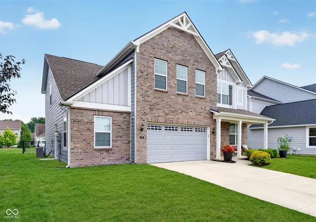 2nd image of 6779 Oakcrest Dr, Mc Cordsville, IN 46055 | MLS# 22114344