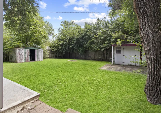 Photo 22 of Single family home for sale at 5429 E 19th Place, Indianapolis, IN 46218 | MLS# 22114370 | Listing updated on 2026-08-28