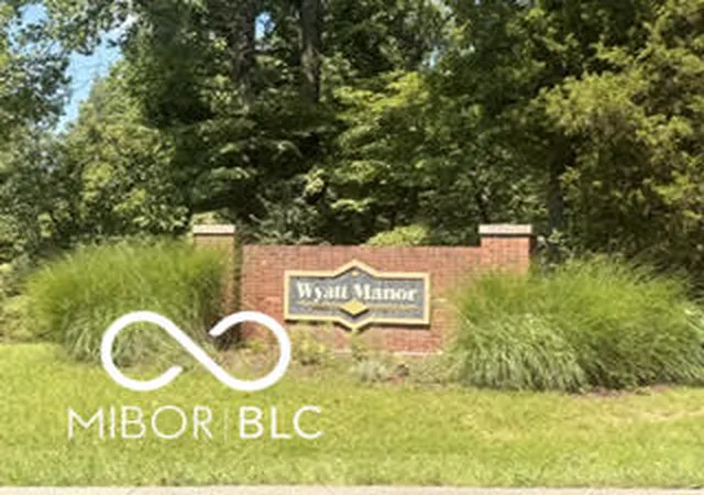 1st image of 8716 Winslow Ct, Columbus, IN 47201 | MLS# 22114375