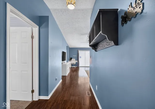 Photo 3 of Single family home for sale at 18759 Northridge Dr, Noblesville, IN 46060 | MLS# 22114403 | Listing updated on 2026-09-29
