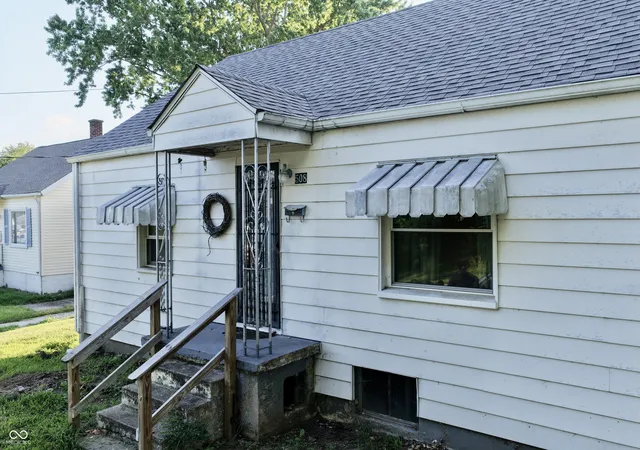 Photo 3 of Single family home for sale at 508 S Poplar, Brownstown, IN 47220 | MLS# 22114409 | Listing updated on 2026-08-08