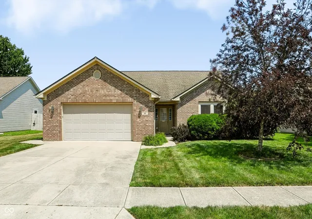 1st image of 307 Galahad Dr, Franklin, IN 46131 | MLS# 22114423