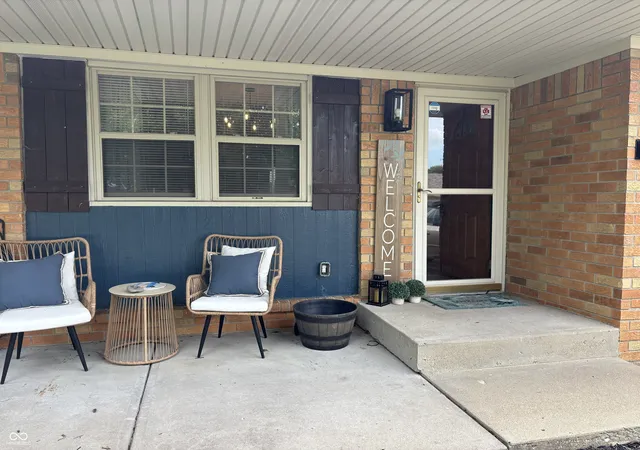 Photo 3 of Sale Pending at 169 Pinedale Dr, Whiteland, IN 46184 | MLS# 22114436 | Listing updated on 2026-08-10