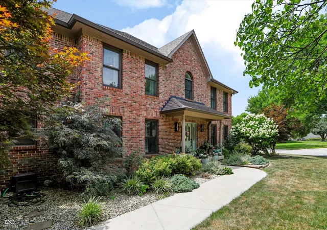 4th image of 3891 Atherton Ln, Greenwood, IN 46143 | MLS# 22114458