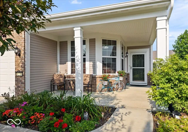 3rd image of 12798 Arista Ln, Fishers, IN 46037 | MLS# 22114466