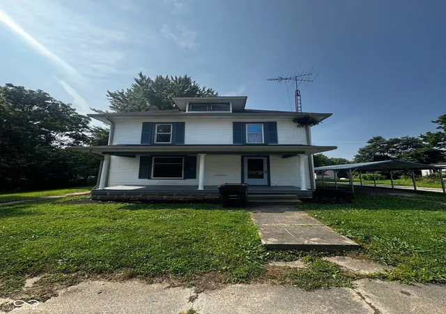 1st image of 501 E Howard St, Waveland, IN 47989 | MLS# 22114477