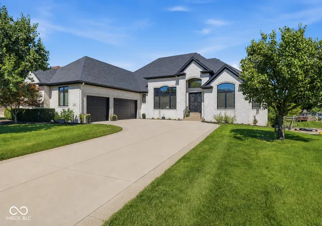 Single family home for sale at 2838 Shadwell Pl, Greenwood, IN 46143 | MLS# 22114483