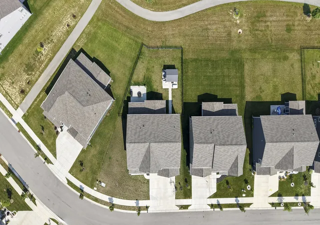 Photo 4 of Sale Pending at 15948 Black Willow Ln, Fortville, IN 46040 | MLS# 22114489 | Listing updated on 2026-08-19