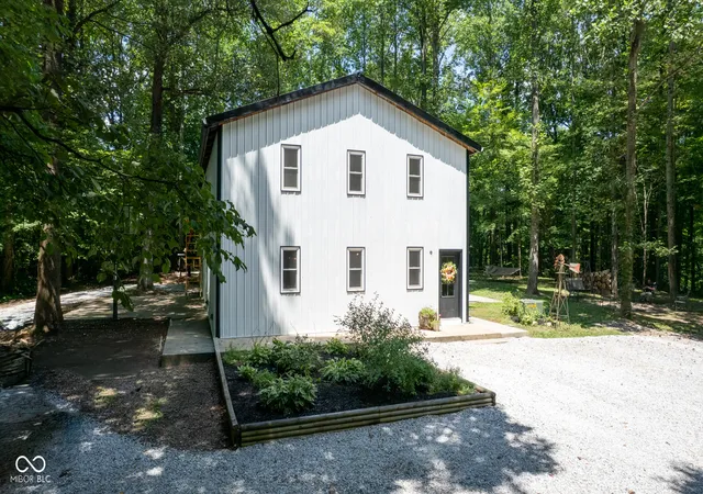 Photo 2 of Single family home for sale at 3938 N Chapel Ln, Martinsville, IN 46151 | MLS# 22114492 | Listing updated on 2026-09-05