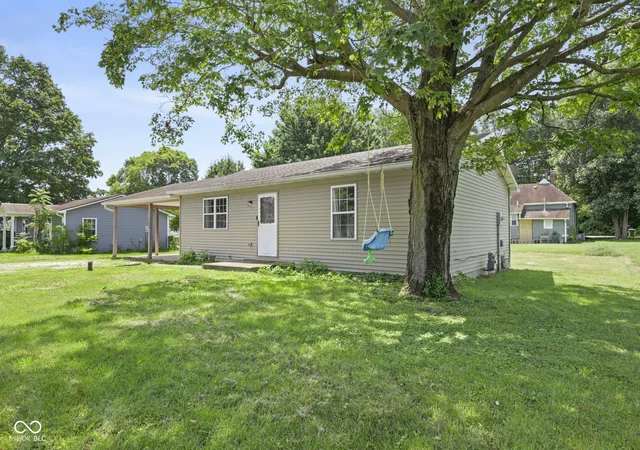1st image of 125 E Walnut St, Fountaintown, IN 46130 | MLS# 22114504