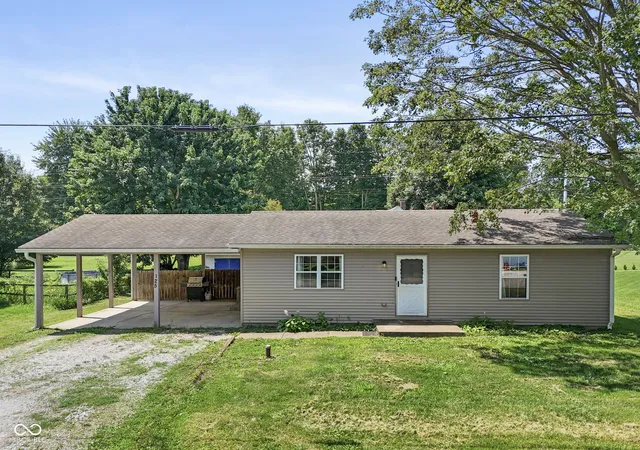 2nd image of 125 E Walnut St, Fountaintown, IN 46130 | MLS# 22114504