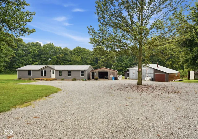 1st image of 5629 E County Road 700 S, Greencastle, IN 46135 | MLS# 22114505