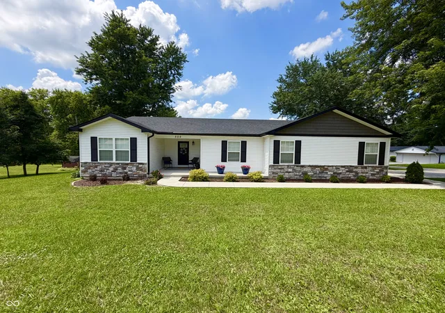 1st image of 509 Fancy St, Covington, IN 47932 | MLS# 22114521