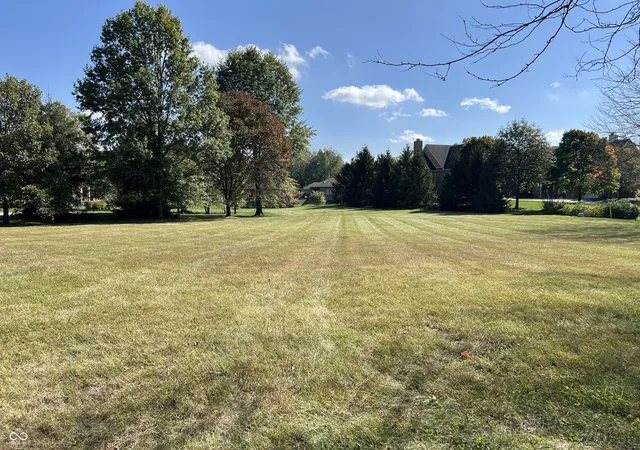 1st image of 887 Box Turtle Ct, Columbus, IN 47201 | MLS# 22114524