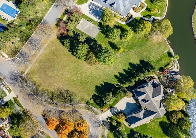 Photo 4 of Land for sale at 887 Box Turtle Ct, Columbus, IN 47201 | MLS# 22114524 | Listing updated on 2026-07-16
