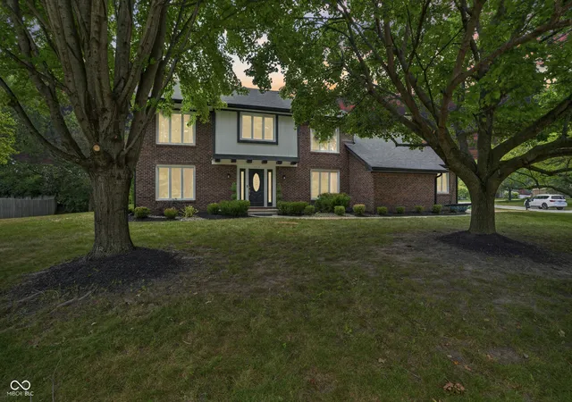 52nd image of 1565 Village Walk Dr, Zionsville, IN 46077 | MLS# 22114539