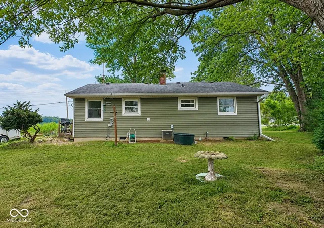 Photo 2 of Single family home for sale at 1968 W State Road 44, Franklin, IN 46131 | MLS# 22114540 | Listing updated on 2026-08-27