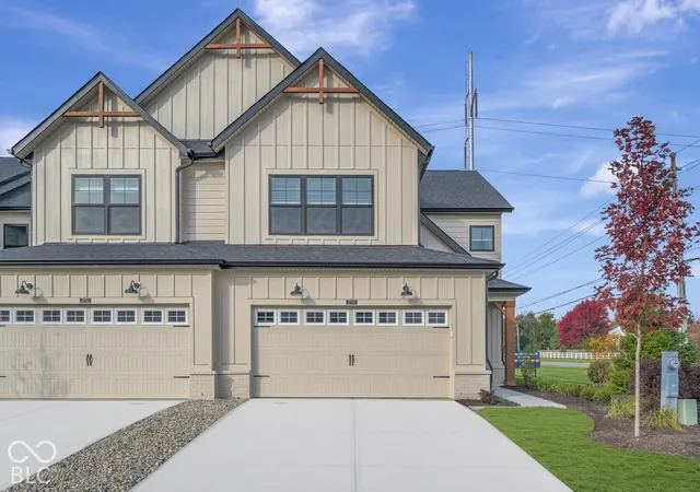 Townhouse for sale at 17590 Gruner Way, Westfield, IN 46062 | MLS# 22114550