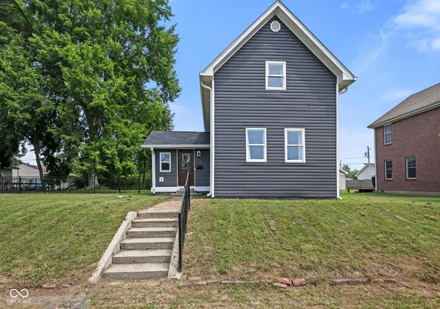 1st image of 1924 S I St, Elwood, IN 46036 | MLS# 22114553