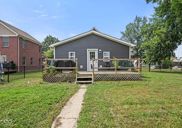 5th image of 1924 S I St, Elwood, IN 46036 | MLS# 22114553