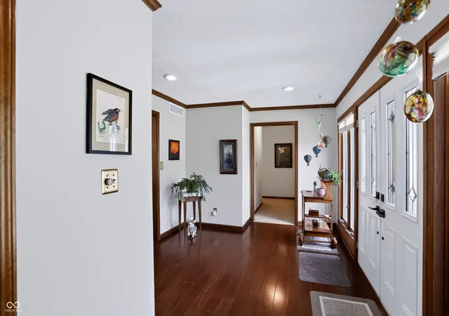 3rd image of 9 Bluebird Ct, Greenfield, IN 46140 | MLS# 22114571