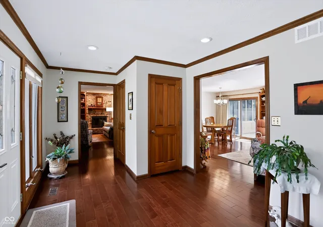 4th image of 9 Bluebird Ct, Greenfield, IN 46140 | MLS# 22114571