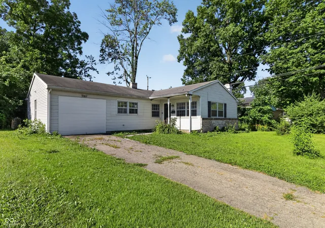 2nd image of 7911 E 33rd St, Indianapolis, IN 46226 | MLS# 22114579