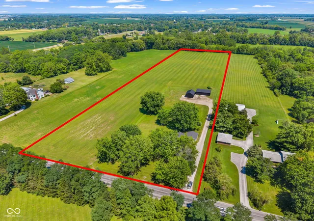1st image of 9805 N County Road 750 E, Brownsburg, IN 46112 | MLS# 22114581
