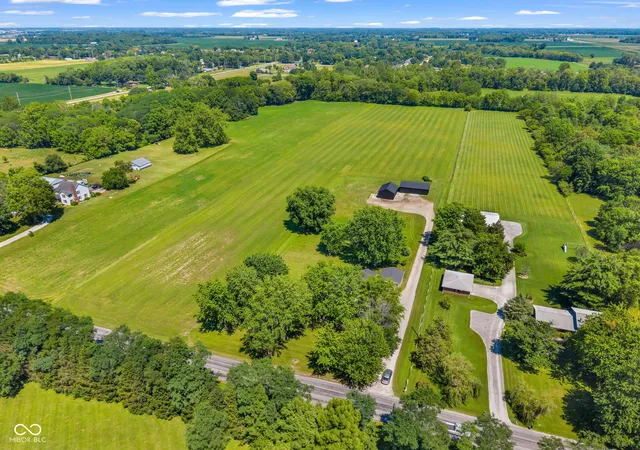 2nd image of 9805 N County Road 750 E, Brownsburg, IN 46112 | MLS# 22114581