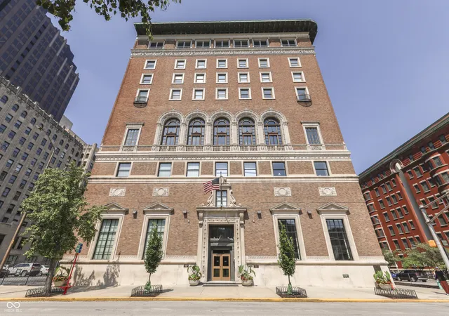 Photo 2 of Condo for sale at 350 N Meridian St #411, Indianapolis, IN 46204 | MLS# 22114591 | Listing updated on 2026-09-07