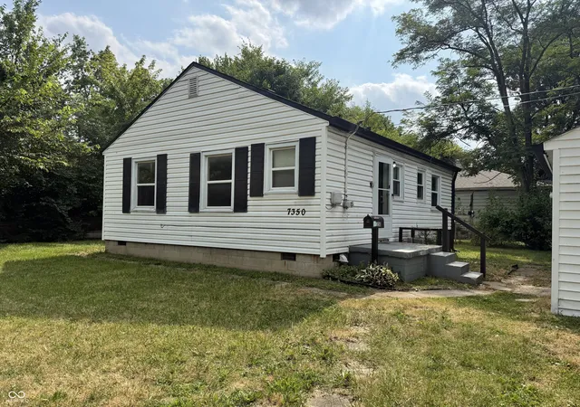 2nd image of 7350 E 46th St, Indianapolis, IN 46226 | MLS# 22114602