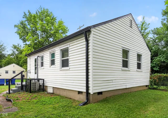 3rd image of 7350 E 46Th St, Indianapolis, IN 46226 | MLS# 22114602