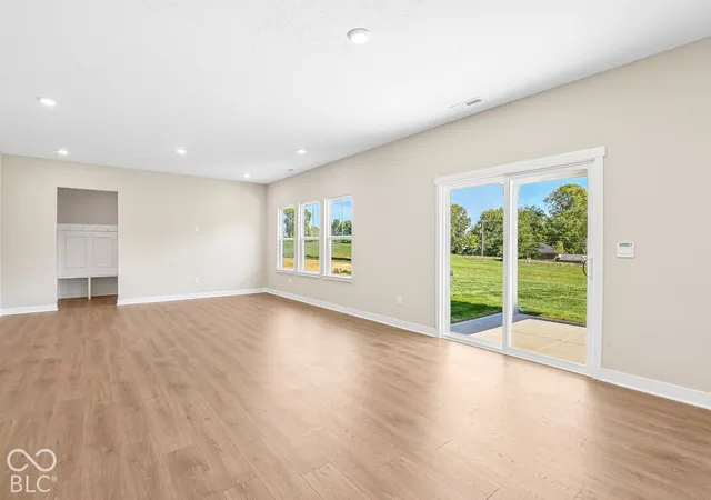 Photo 2 of Single family home for sale at 5814 Trichel Dr, Greenwood, IN 46143 | MLS# 22114606 | Listing updated on 2026-10-09