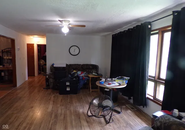 4th image of 206 N Hobson St, Hillsboro, IN 47949 | MLS# 22114612