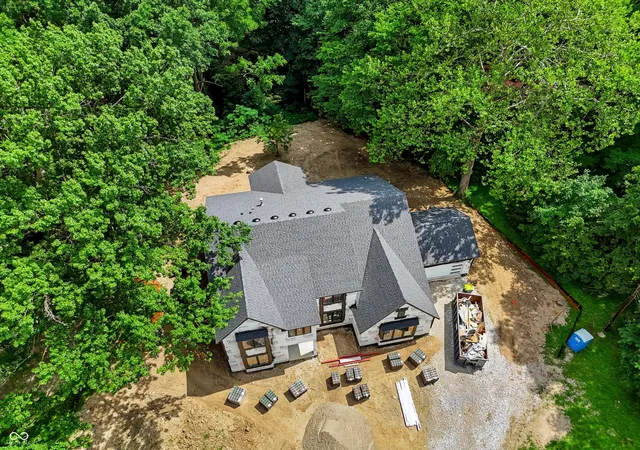Photo 4 of Single family home for sale at 1945 Northwood Dr, Indianapolis, IN 46240 | MLS# 22114618 | Listing updated on 2026-07-22