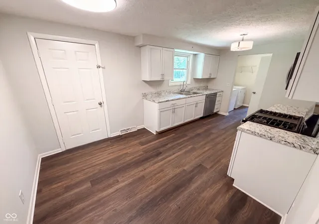 Photo 2 of Sale Pending at 2434 W 67th Street, Indianapolis, IN 46268 | MLS# 22114623 | Listing updated on 2026-08-29