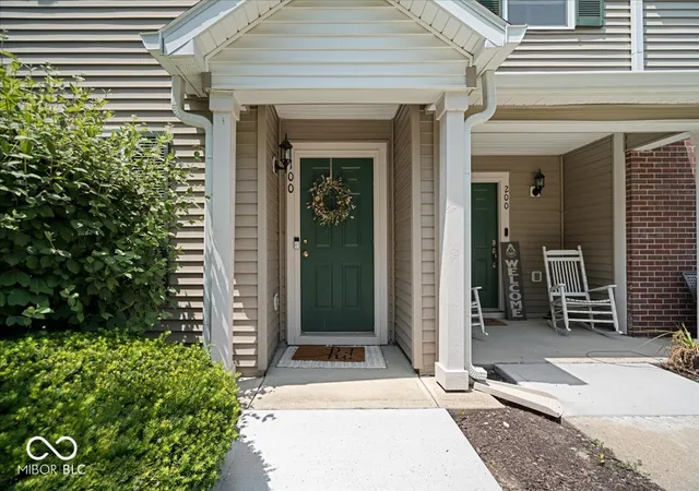 Photo 4 of Condo for sale at 13249 Komatite Way #100, Fishers, IN 46038 | MLS# 22114630 | Listing updated on 2026-08-27