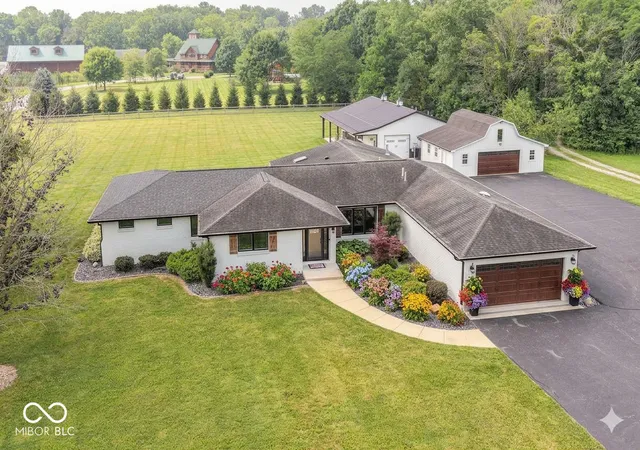 1st image of 10765 E 121st St, Fishers, IN 46037 | MLS# 22114640