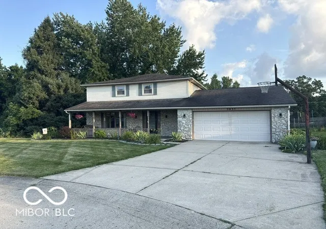 Photo 2 of Single family home for sale at 5037 Timberwood Cirs, Anderson, IN 46012 | MLS# 22114659 | Listing updated on 2026-09-18