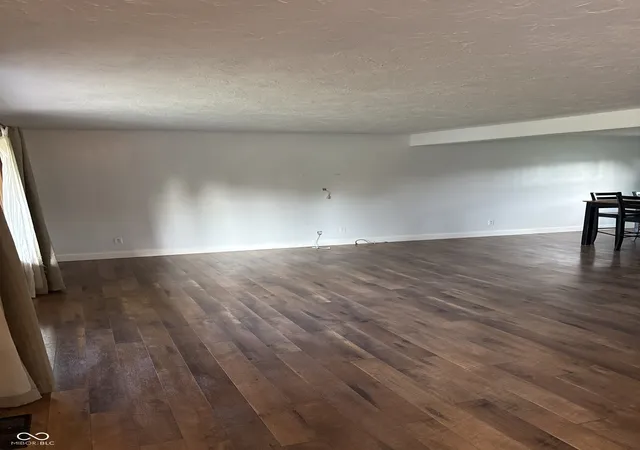 Photo 4 of Single family home for sale at 5037 Timberwood Cirs, Anderson, IN 46012 | MLS# 22114659 | Listing updated on 2026-09-18