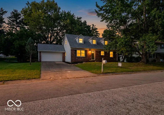 3rd image of 4501 E Cambridge Ct, Bloomington, IN 47408 | MLS# 22114705
