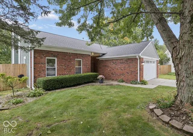 Photo 2 of Single family home for sale at 12160 Pebblebrooke Ct, Indianapolis, IN 46236 | MLS# 22114707 | Listing updated on 2026-10-06