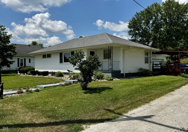 3rd image of 308 E Plum St, Linden, IN 47955 | MLS# 22114721