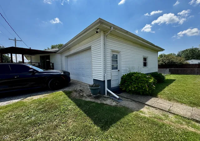 5th image of 308 E Plum St, Linden, IN 47955 | MLS# 22114721