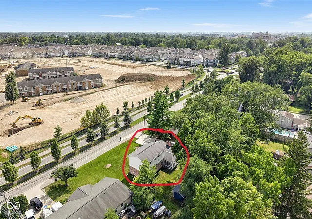 2nd image of 760 E City Center Dr, Carmel, IN 46032 | MLS# 22114722
