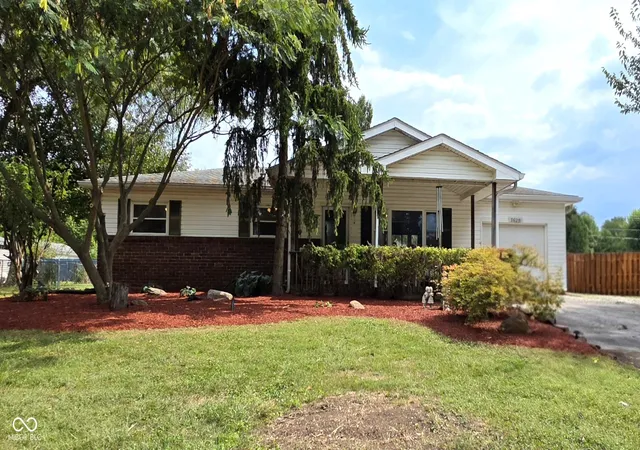 Photo 1 of Single family home for sale at 7625 Brehob Rd, Indianapolis, IN 46217 | MLS# 22114735 | Listing updated on 2026-09-25
