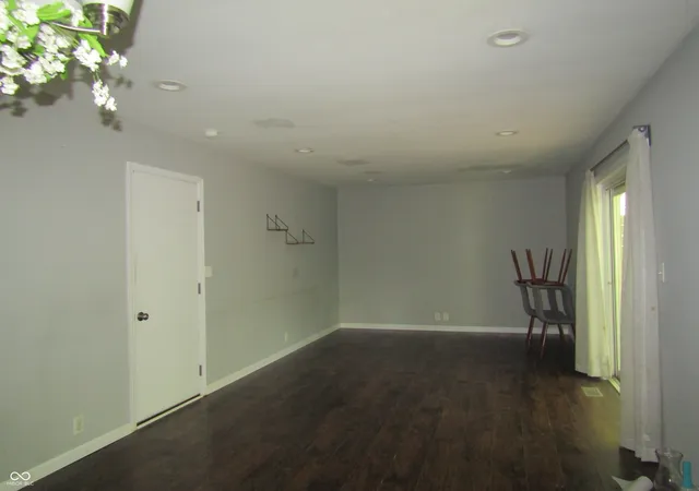 Photo 3 of Single family home for sale at 48 Knoll Crst Ct, West Lafayette, IN 47906 | MLS# 22114737 | Listing updated on 2026-08-28