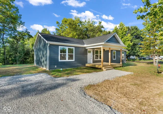 Photo 2 of Single family home for sale at 1311 W White Rock Rd, Brazil, IN 47834 | MLS# 22114762 | Listing updated on 2026-08-25