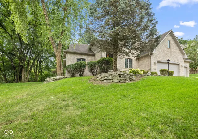 4th image of 1835 Rooses Ln, Indianapolis, IN 46217 | MLS# 22114786